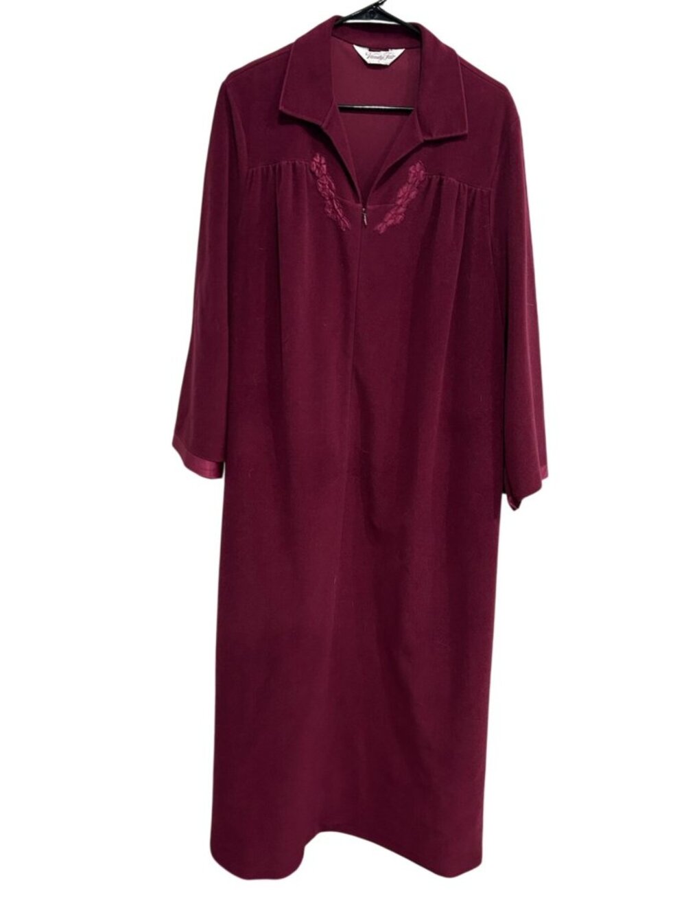 Vanity Fair Large Burgundy Long Robe Floral Embroidered Zip Front Romanticcore